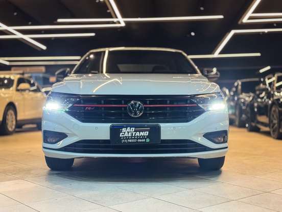VOLKSWAGEN-JETTA-2018