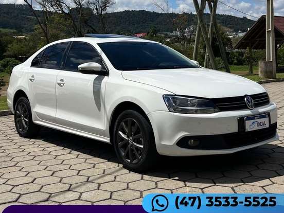 VOLKSWAGEN-JETTA-2.0 COMFORTLINE FLEX 4P TIPTRONIC VOLKSWAGEN-JETTA-2013