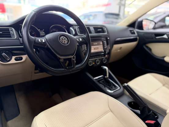 VOLKSWAGEN-JETTA-2.0 TSI HIGHLINE 211CV GASOLINA 4P TIPTRONIC VOLKSWAGEN-JETTA-2015