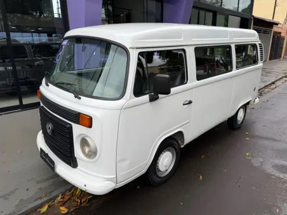 VOLKSWAGEN KOMBI 1.4 MI STD LOTAÇÃO 8V FLEX 3P MANUAL