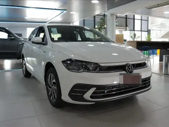VOLKSWAGEN-POLO-1.0 170 TSI HIGHLINE AUTOMÁTICO VOLKSWAGEN-POLO-2025