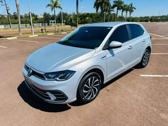 VOLKSWAGEN-POLO-2024