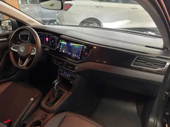 VOLKSWAGEN-POLO-2025