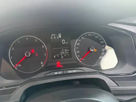VOLKSWAGEN-POLO-2022