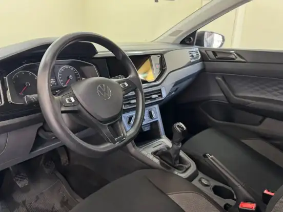 VOLKSWAGEN-POLO-2024