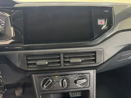 VOLKSWAGEN-POLO-2025