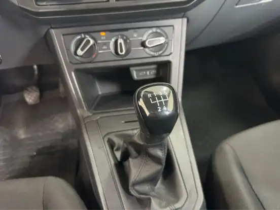 VOLKSWAGEN-POLO-1.0 MPI TRACK MANUAL VOLKSWAGEN-POLO-2025