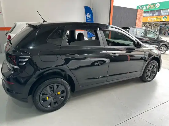 VOLKSWAGEN-POLO-2024