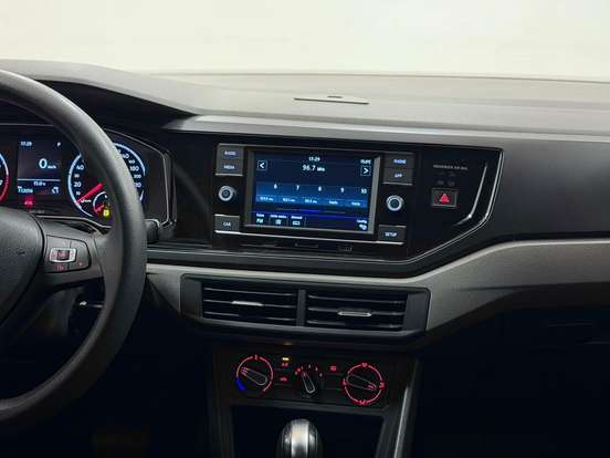 VOLKSWAGEN-POLO-1.0 200 TSI COMFORTLINE AUTOMÁTICO VOLKSWAGEN-POLO-2017