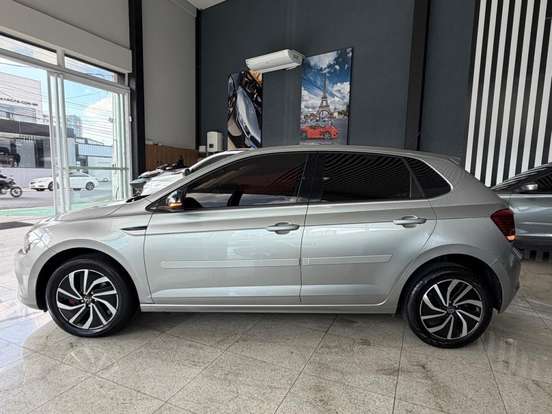VOLKSWAGEN-POLO-1.0 200 TSI COMFORTLINE AUTOMÁTICO VOLKSWAGEN-POLO-2017