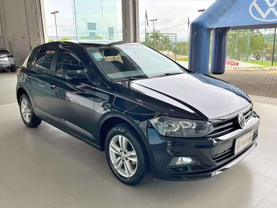 VOLKSWAGEN-POLO-2018
