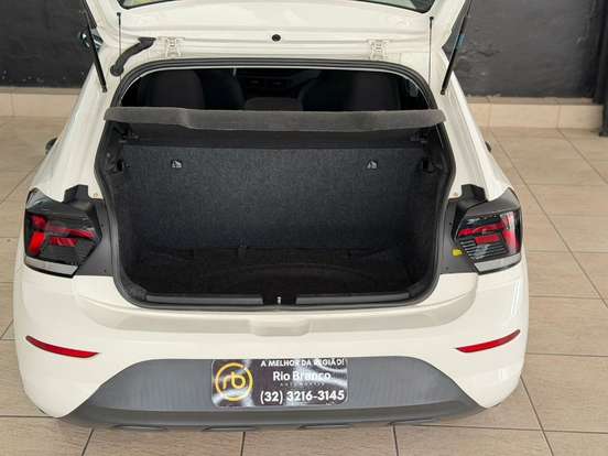 VOLKSWAGEN-POLO-2024