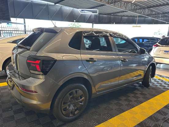 VOLKSWAGEN-POLO-2023