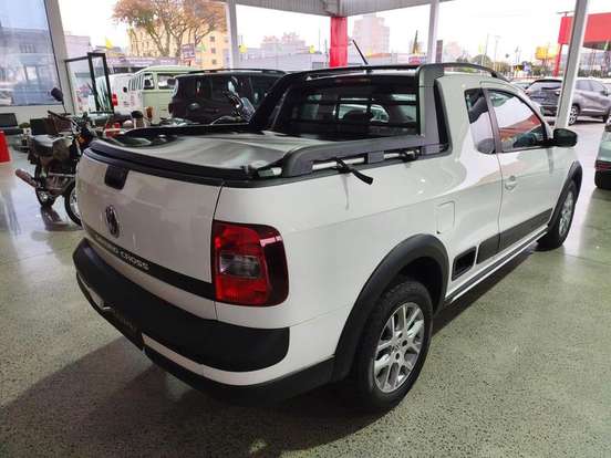 VOLKSWAGEN-SAVEIRO-2015