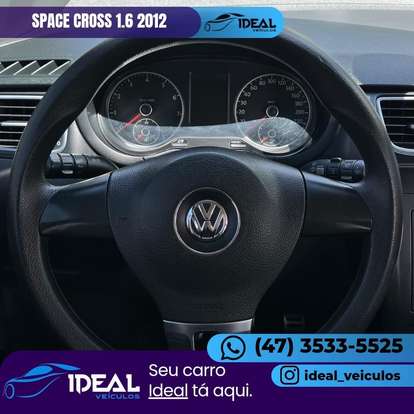 VOLKSWAGEN-SPACE CROSS-2011