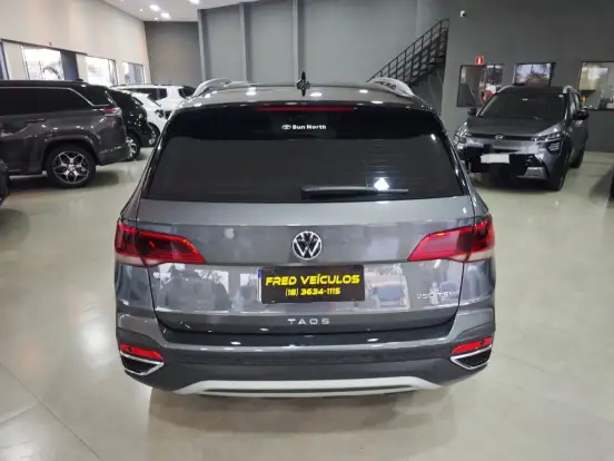 VOLKSWAGEN-TAOS-1.4 250 TSI TOTAL FLEX HIGHLINE AUTOMÁTICO VOLKSWAGEN-TAOS-2024