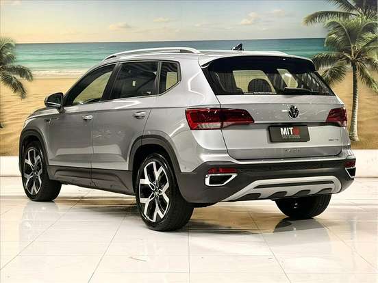 VOLKSWAGEN-TAOS-2024