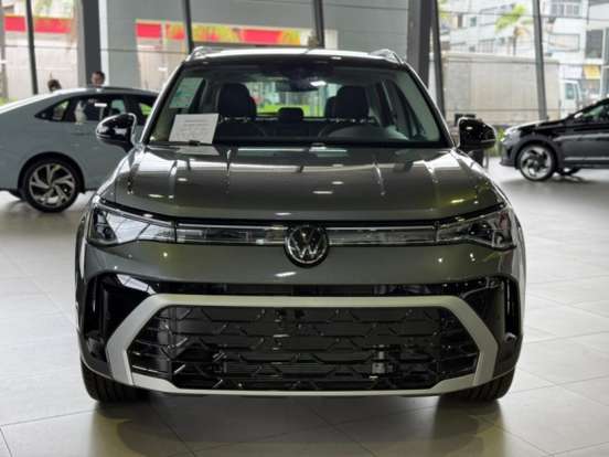 VOLKSWAGEN-TAOS-2026