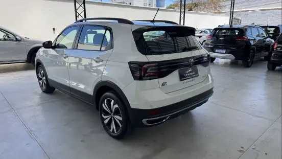 VOLKSWAGEN-T-CROSS-2024