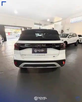 VOLKSWAGEN-T-CROSS-2025