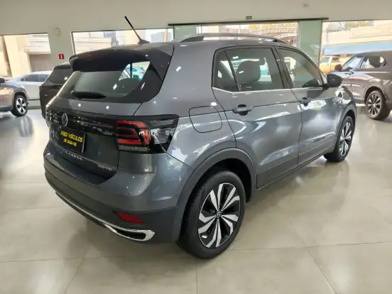 VOLKSWAGEN-T-CROSS-2023