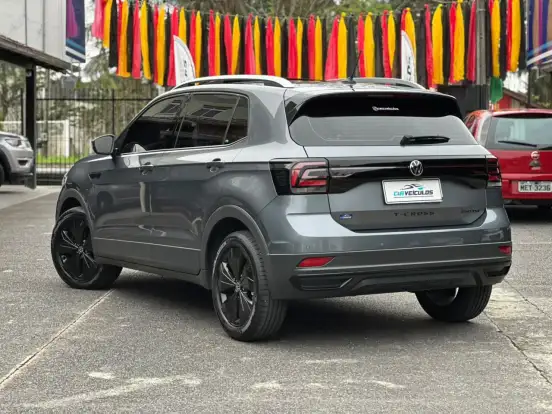 VOLKSWAGEN-T-CROSS-2022
