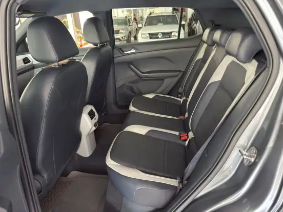 VOLKSWAGEN-T-CROSS-2020