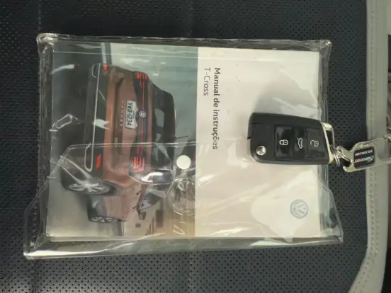 VOLKSWAGEN-T-CROSS-2020