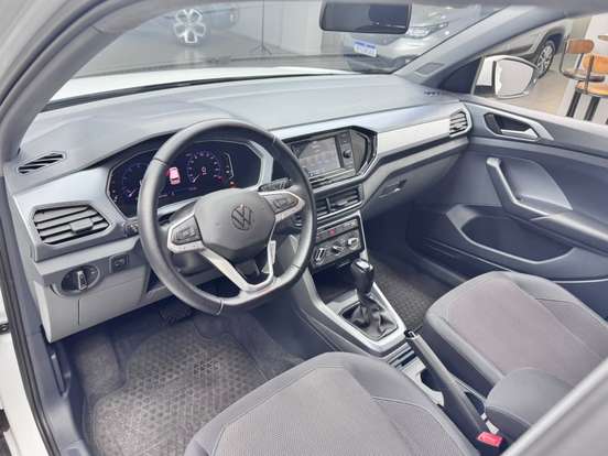 VOLKSWAGEN-T-CROSS-1.0 200 TSI TOTAL FLEX AUTOMÁTICO VOLKSWAGEN-T-CROSS-2023