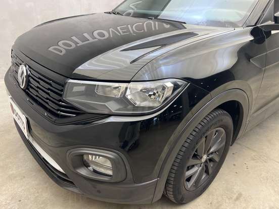 VOLKSWAGEN-T-CROSS-2020