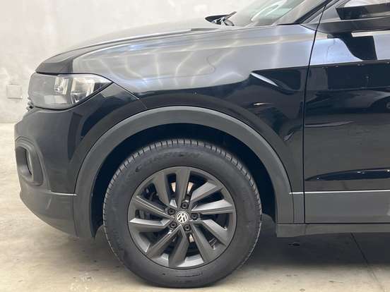 VOLKSWAGEN-T-CROSS-2020