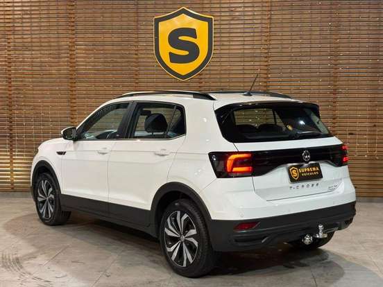VOLKSWAGEN-T-CROSS-1.0 200 TSI TOTAL FLEX AUTOMÁTICO VOLKSWAGEN-T-CROSS-2020