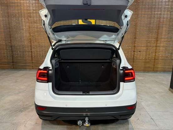VOLKSWAGEN-T-CROSS-1.0 200 TSI TOTAL FLEX AUTOMÁTICO VOLKSWAGEN-T-CROSS-2020