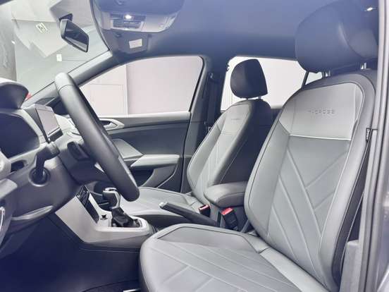 VOLKSWAGEN-T-CROSS-2025