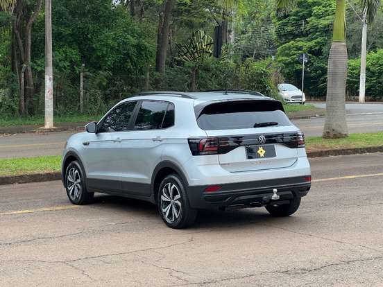 VOLKSWAGEN-T-CROSS-2022