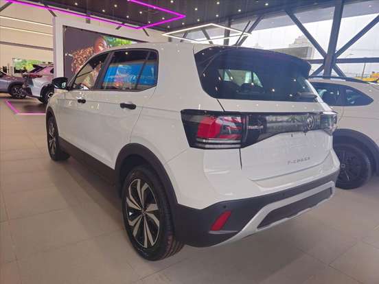 VOLKSWAGEN-T-CROSS-2026