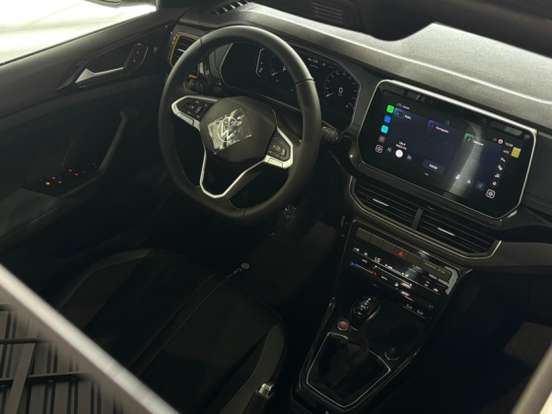 VOLKSWAGEN-T-CROSS-2026