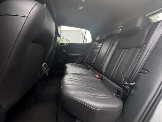 VOLKSWAGEN-T-CROSS-2025