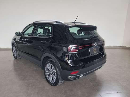 VOLKSWAGEN-T-CROSS-2020