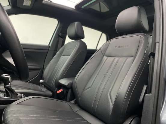 VOLKSWAGEN-T-CROSS-2024