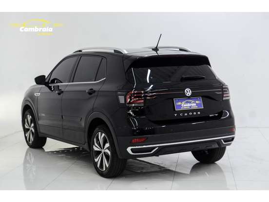 VOLKSWAGEN-T-CROSS-2021