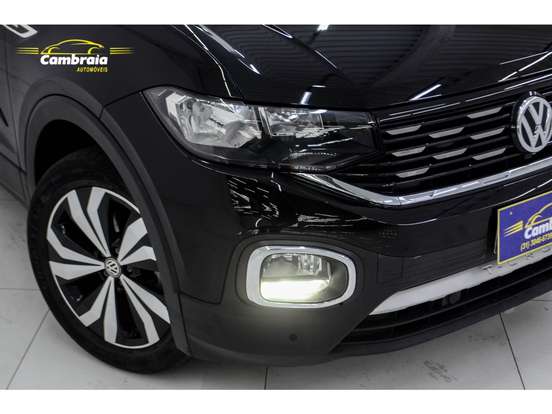 VOLKSWAGEN-T-CROSS-2021