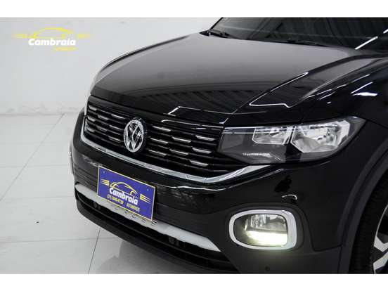 VOLKSWAGEN-T-CROSS-2021