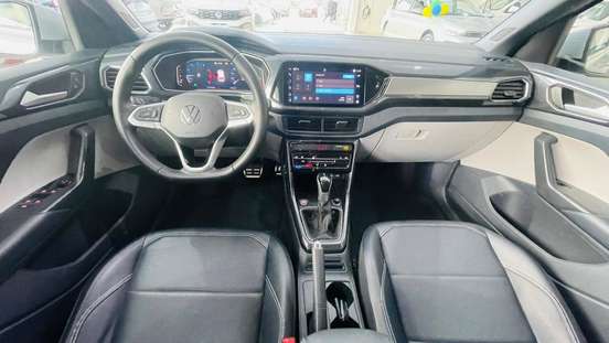 VOLKSWAGEN-T-CROSS-2023
