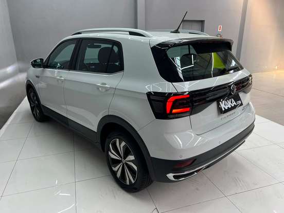 VOLKSWAGEN-T-CROSS-2023