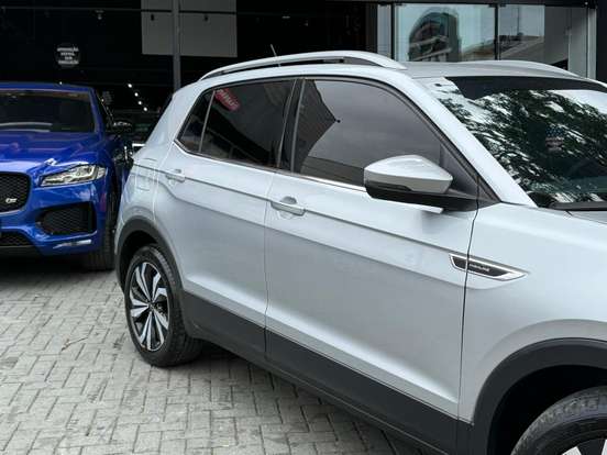 VOLKSWAGEN-T-CROSS-2023