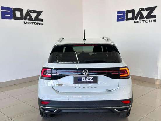 VOLKSWAGEN-T-CROSS-2019