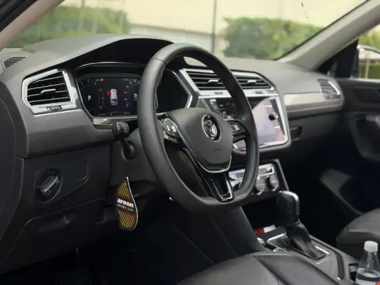 VOLKSWAGEN-TIGUAN-1.4 250 TSI TOTAL FLEX ALLSPACE TIPTRONIC VOLKSWAGEN-TIGUAN-2019