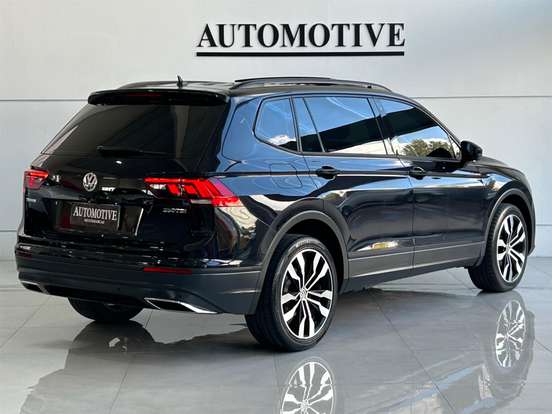 VOLKSWAGEN-TIGUAN-2019