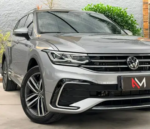 VOLKSWAGEN-TIGUAN-2.0 300 TSI GASOLINA ALLSPACE R-LINE AUTOMÁTICO VOLKSWAGEN-TIGUAN-2024